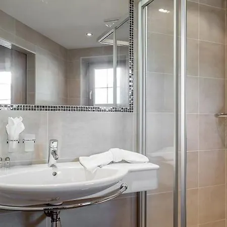 Elisabeth Superior Hotel 3*